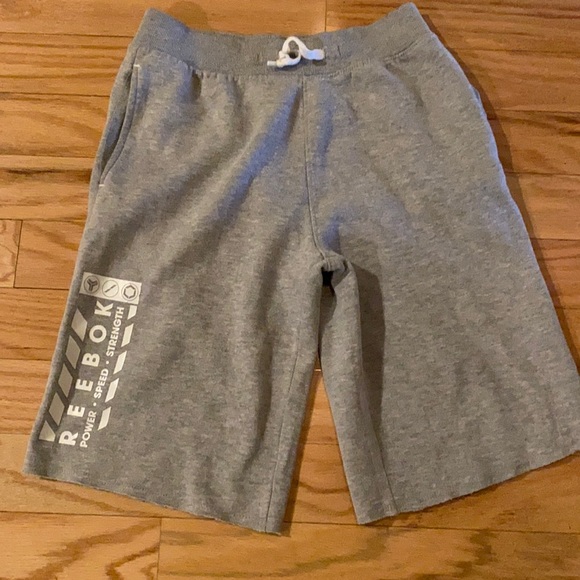 Authentic Reebok Short Shorts In Excellent Condition 🔥 - Picture 1 of 4